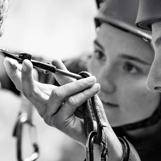 Cloud Nine Guides - Trad Rock Systems - Learn to Trad Climb